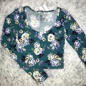 Floral Cropped Long Sleeve Tee